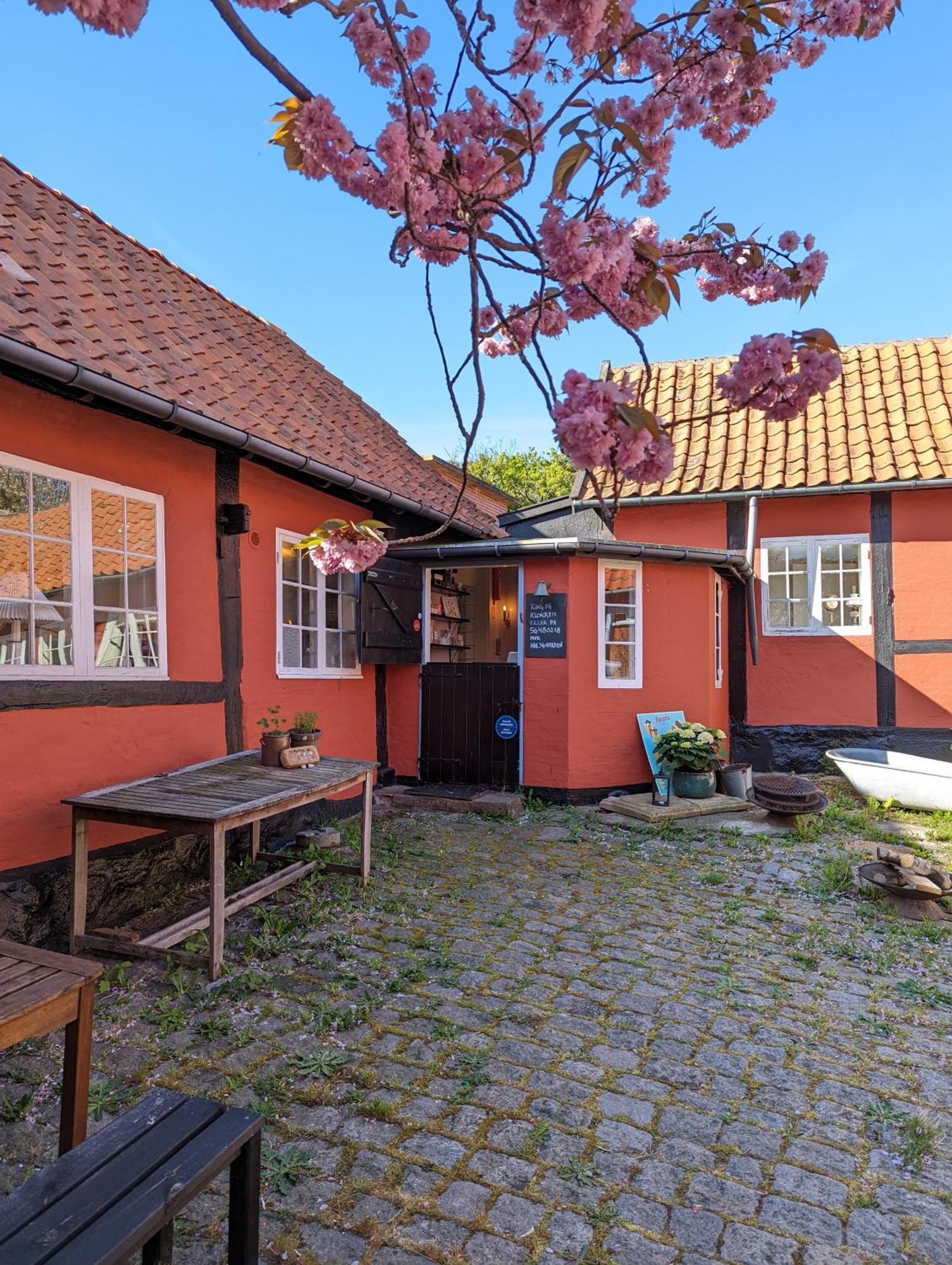 Pensionat Naesgaarden Allinge-Sandvig Exterior foto